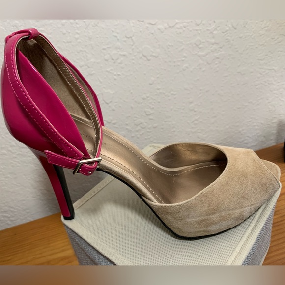 BCBG GENERATION , Pink & Tan 5” high heels, peep toe. Size 9.5 - Picture 8 of 10